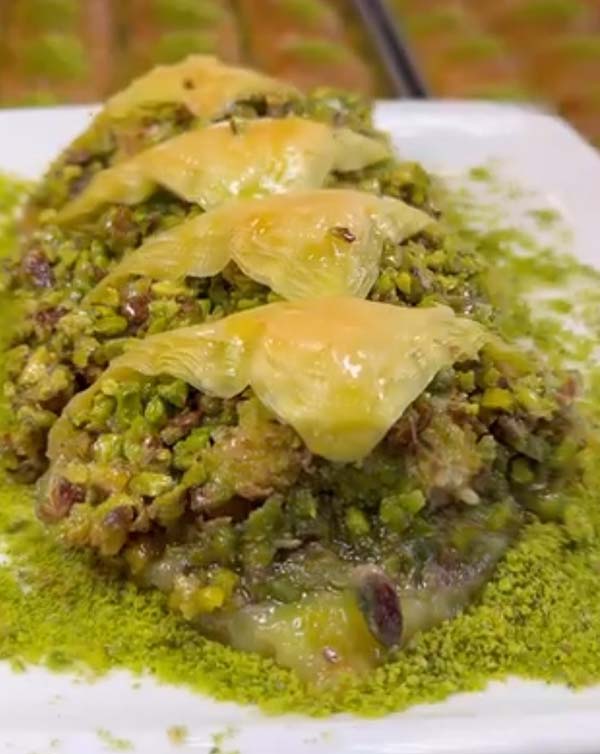  باقلوای استانبولی سه گوشه