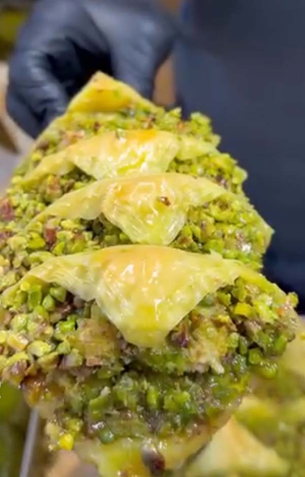  باقلوای استانبولی سه گوشه
