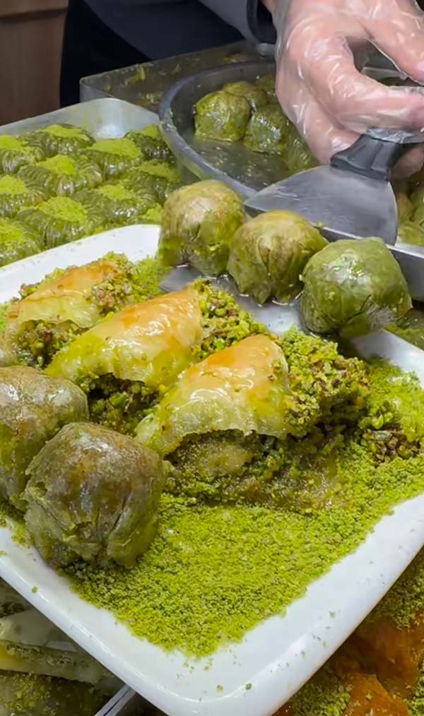 باقلوا میکس