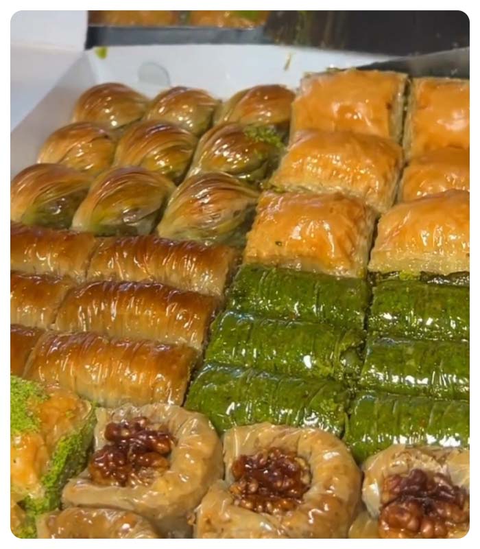 باقلوا میکس نیم کیلوگرم