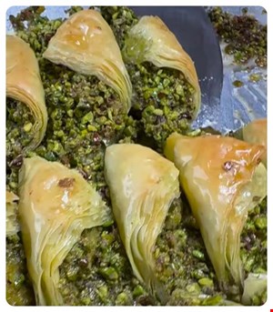 باقلوای استانبولی سه گوشه لبخند